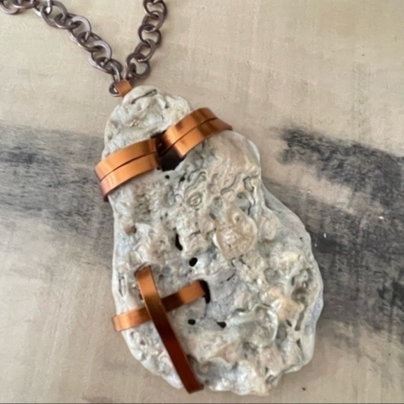Handmade Shell & Copper Cross Statement Necklace 19.75” Coastal NWT - Picture 2 of 7